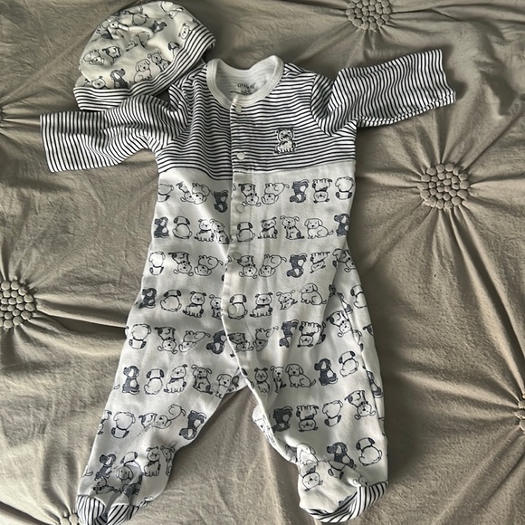 Little me footie and hat set - Picture 1 of 3